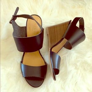 Old Navy Slingback Open Toe Wedge Sandal